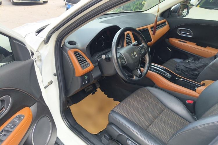 Used Honda Vezel 2015 1.8L CVT 2WD Luxury Model Driver Seat