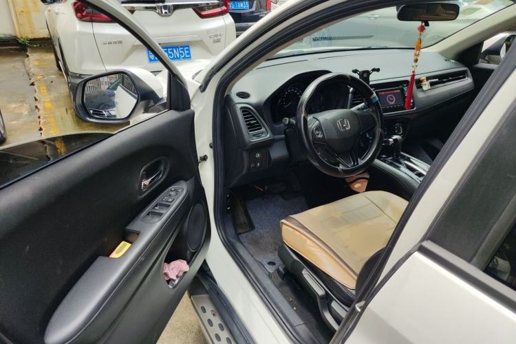 Used Honda Vezel 2015 1.8L CVT 2WD Elite Model Driver Seat