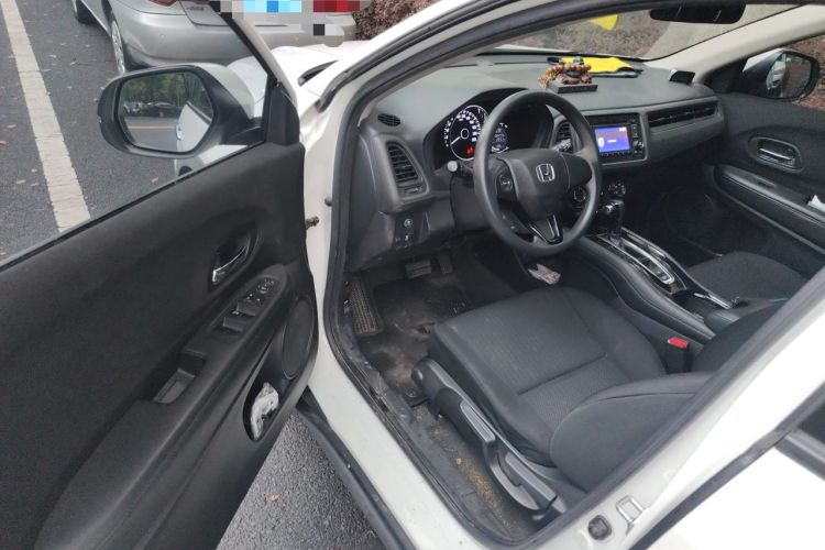 Used Honda Vezel 2015 1.5L CVT two-wheel drive Comfort trim Driver Seat