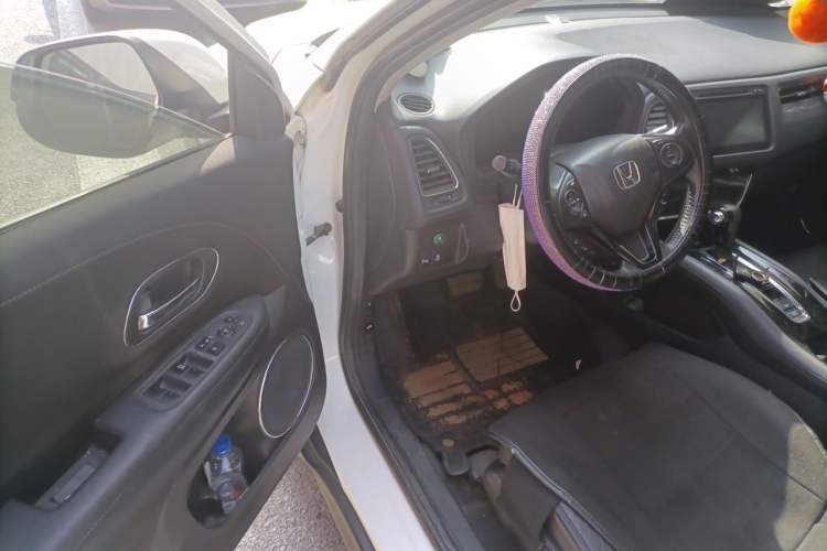 Used Honda Vezel 2015 1.8L CVT 2WD Luxury Model Driver Seat