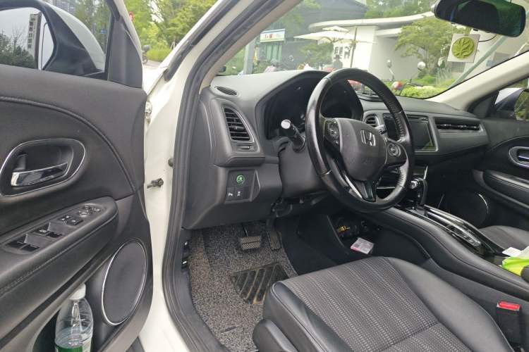 Used Honda Vezel 2015 1.8L CVT 2WD Luxury Model Driver Seat