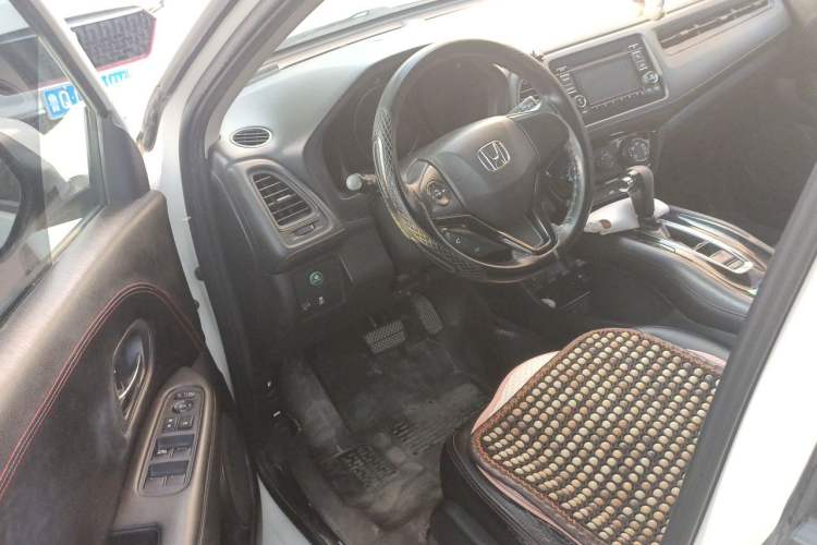 Used Honda Vezel 2015 1.5L CVT two-wheel drive Comfort trim Driver Seat