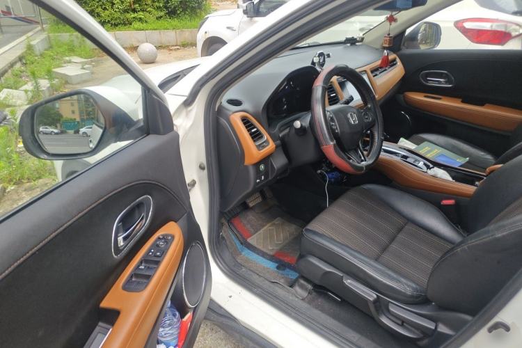 Used Honda Vezel 2015 1.8L CVT 2WD Luxury Model Driver Seat