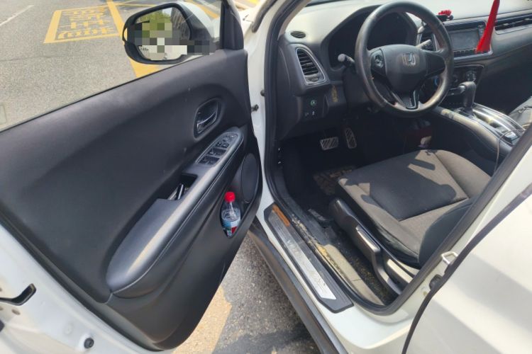 Used Honda Vezel 2015 1.5L CVT two-wheel drive Comfort trim Driver Seat