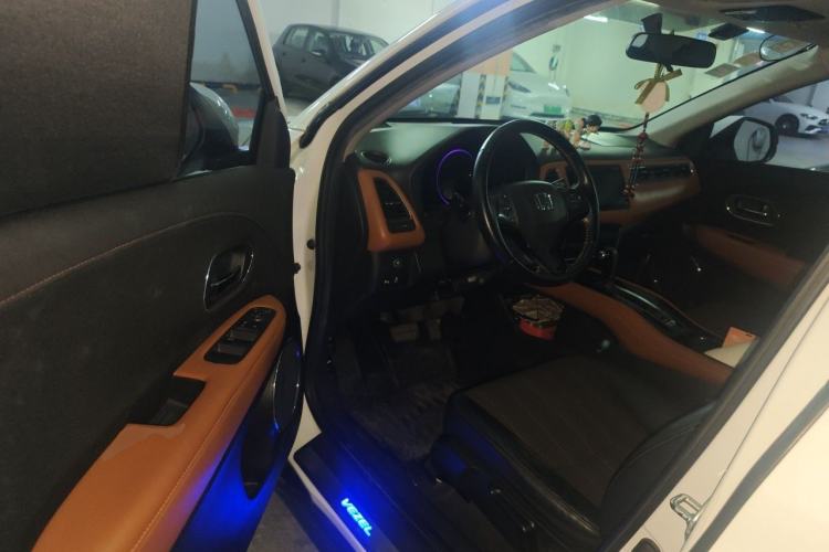 Used Honda Vezel 2015 1.8L CVT 2WD Luxury Model Driver Seat