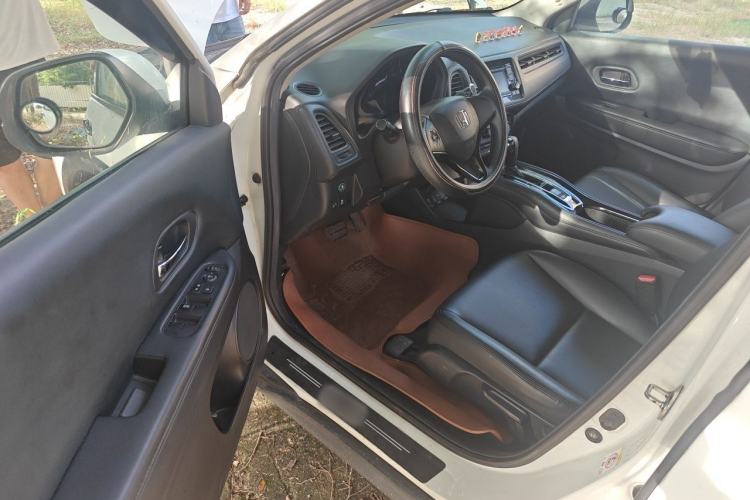 Used Honda Vezel 2015 1.5L CVT two-wheel drive Comfort trim Driver Seat