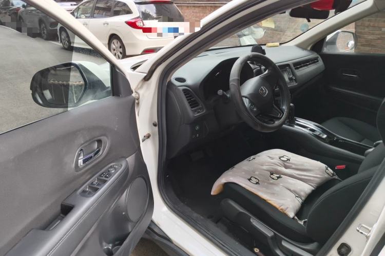 Used Honda Vezel 2015 1.5L CVT two-wheel drive Comfort trim Driver Seat