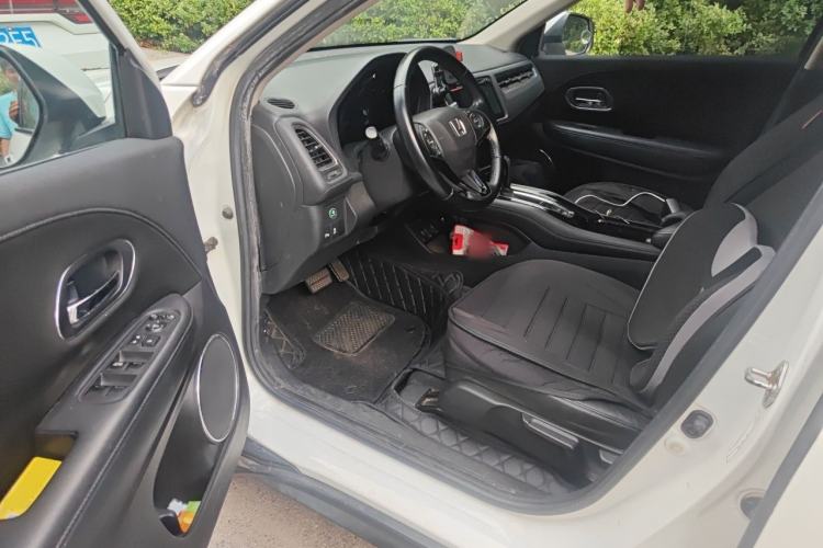 Used Honda Vezel 2015 1.8L CVT 2WD Luxury Model Driver Seat