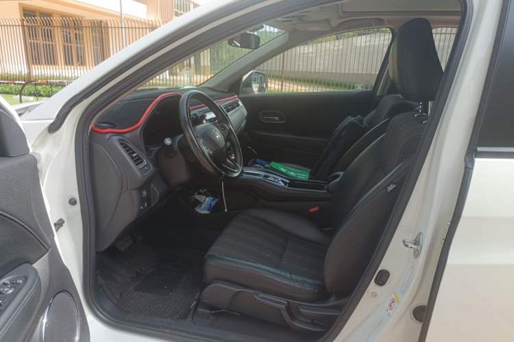 Used Honda Vezel 2015 1.8L CVT 2WD Luxury Model Driver Seat