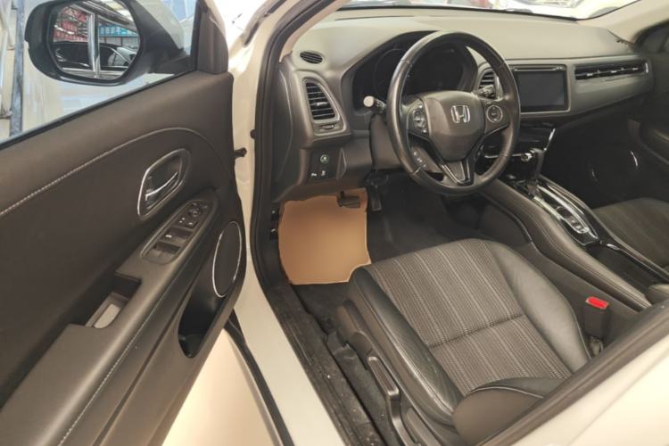 Used Honda Vezel 2015 1.8L CVT 2WD Luxury Model Driver Seat