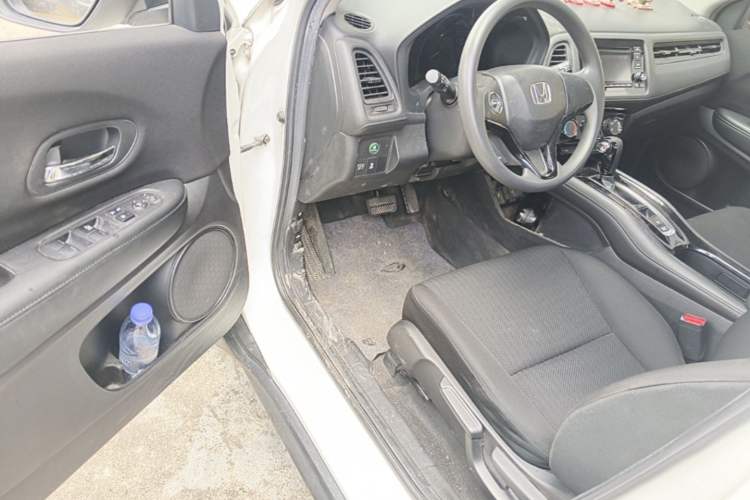 Used Honda Vezel 2015 1.5L CVT two-wheel drive Comfort trim Driver Seat