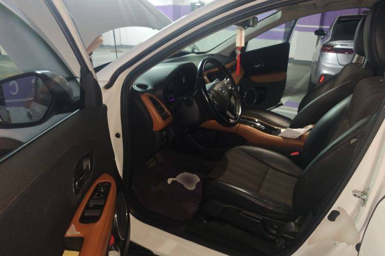 Used Honda Vezel 2015 1.8L CVT 2WD Luxury Model Driver Seat