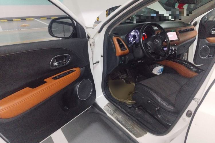 Used Honda Vezel 2015 1.8L CVT 2WD Luxury Model Driver Seat