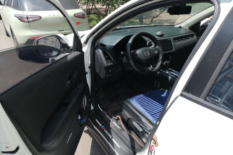 Used Honda Vezel 2015 1.8L CVT 2WD Luxury Model Driver Seat