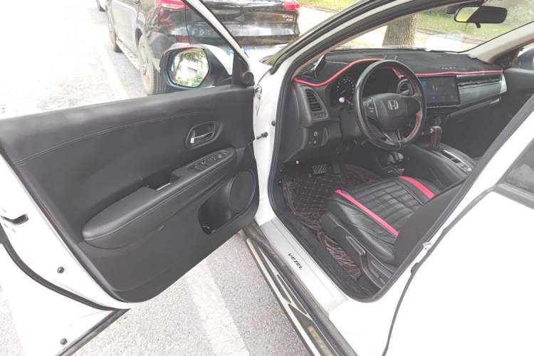 Used Honda Vezel 2015 1.5L CVT two-wheel drive Comfort trim Driver Seat