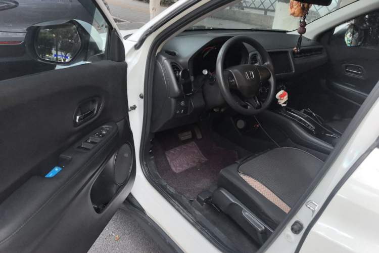 Used Honda Vezel 2015 1.5L CVT two-wheel drive Comfort trim Driver Seat