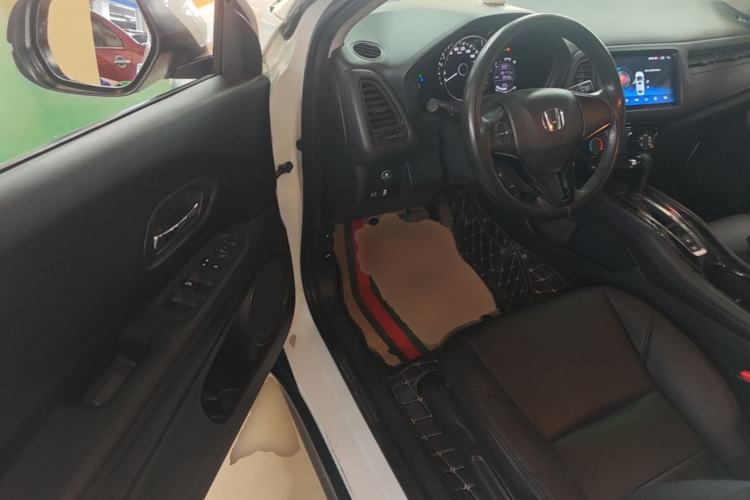 Used Honda Vezel 2015 1.5L CVT two-wheel drive Comfort trim Driver Seat