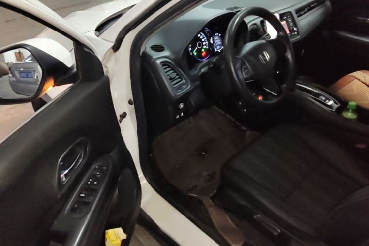 Used Honda Vezel 2015 1.8L CVT 2WD Elite Model Driver Seat