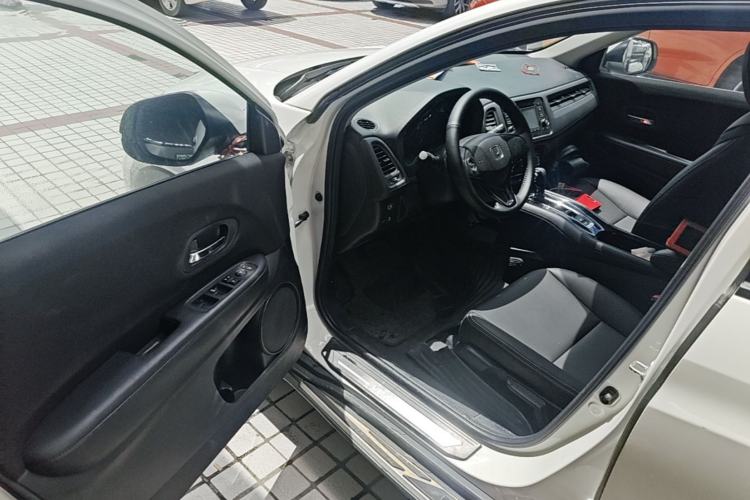 Used Honda Vezel 2015 1.5L CVT two-wheel drive Comfort trim Driver Seat