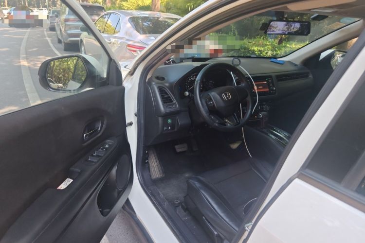 Used Honda Vezel 2015 1.5L CVT two-wheel drive Comfort trim Driver Seat