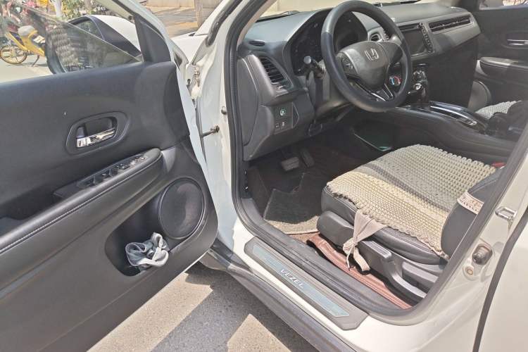 Used Honda Vezel 2015 1.8L CVT 2WD Elite Model Driver Seat