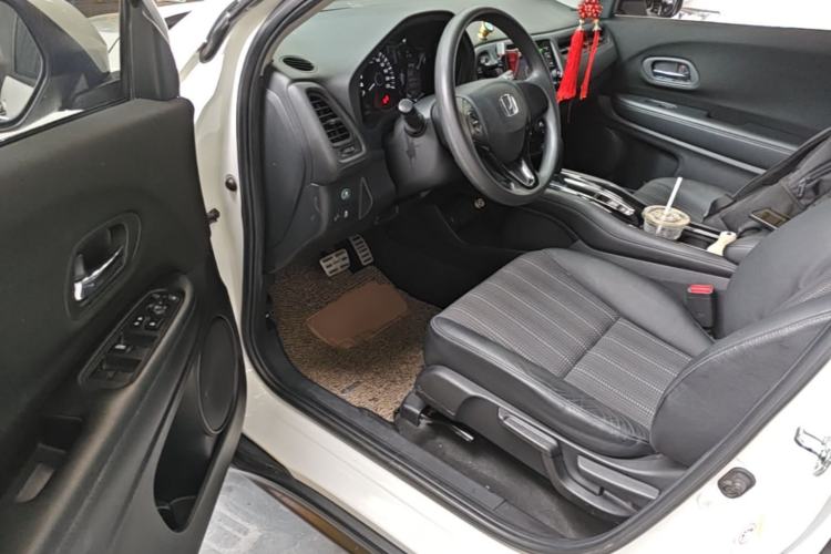 Used Honda Vezel 2015 1.8L CVT 2WD Elite Model Driver Seat
