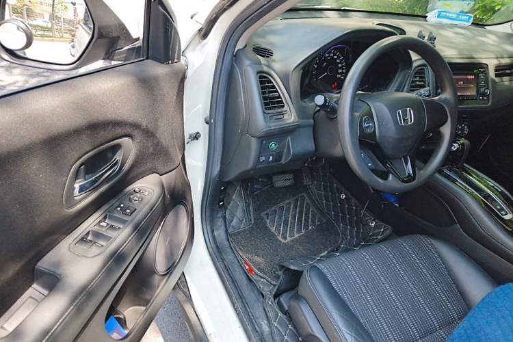Used Honda Vezel 2015 1.8L CVT 2WD Elite Model Driver Seat
