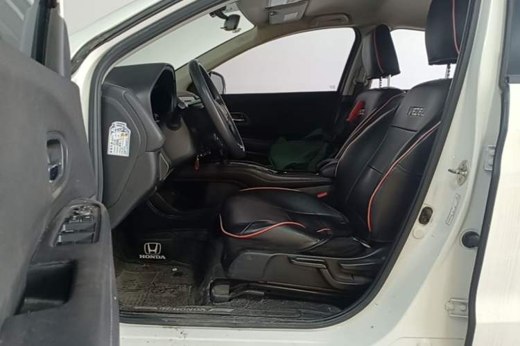 Used Honda Vezel 2015 1.5L CVT two-wheel drive Comfort trim Driver Seat