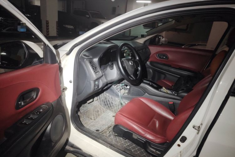 Used Honda Vezel 2015 1.5L CVT two-wheel drive Comfort trim Driver Seat