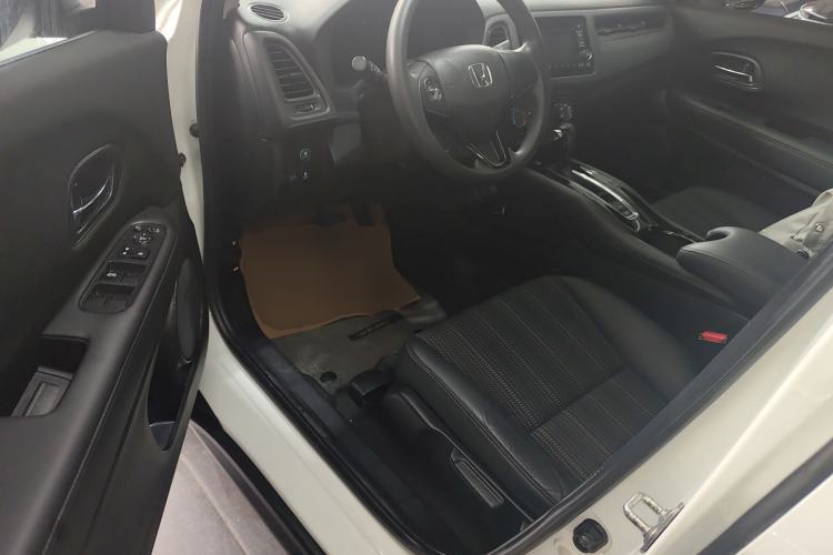 Used Honda Vezel 2015 1.8L CVT 2WD Elite Model Driver Seat