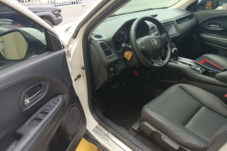 Used Honda Vezel 2015 1.5L CVT two-wheel drive Comfort trim Driver Seat