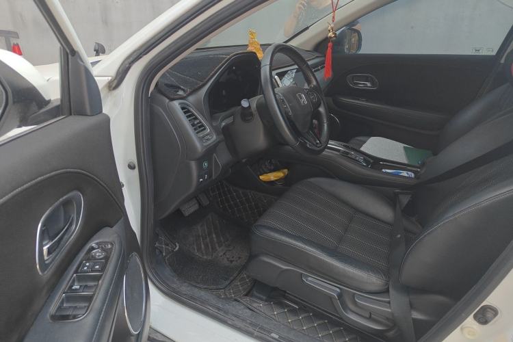 Used Honda Vezel 2015 1.8L CVT 2WD Luxury Model Driver Seat