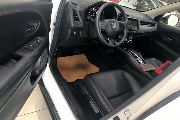 Used Honda Vezel 2015 1.5L CVT two-wheel drive Comfort trim Driver Seat