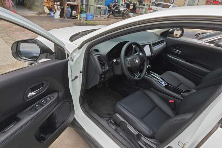 Used Honda Vezel 2015 1.5L CVT two-wheel drive Comfort trim Driver Seat