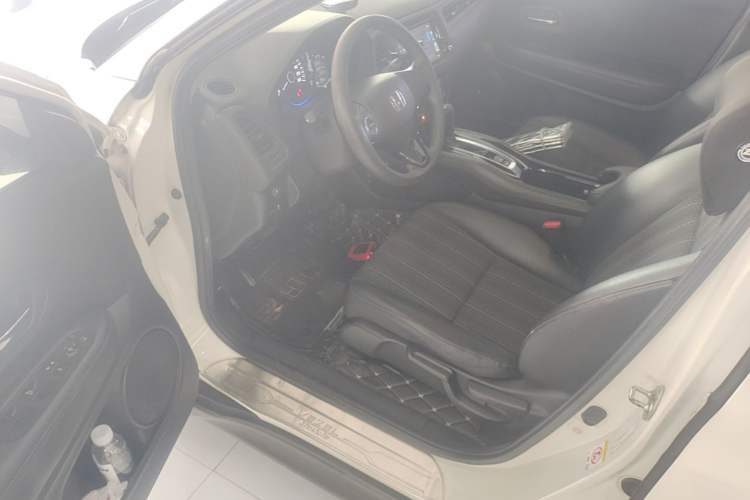 Used Honda Vezel 2015 1.8L CVT 2WD Elite Model Driver Seat