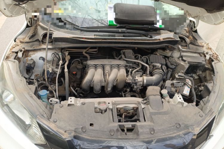 Used Honda Vezel 2015 1.5L CVT two-wheel drive Comfort trim Engine Bay