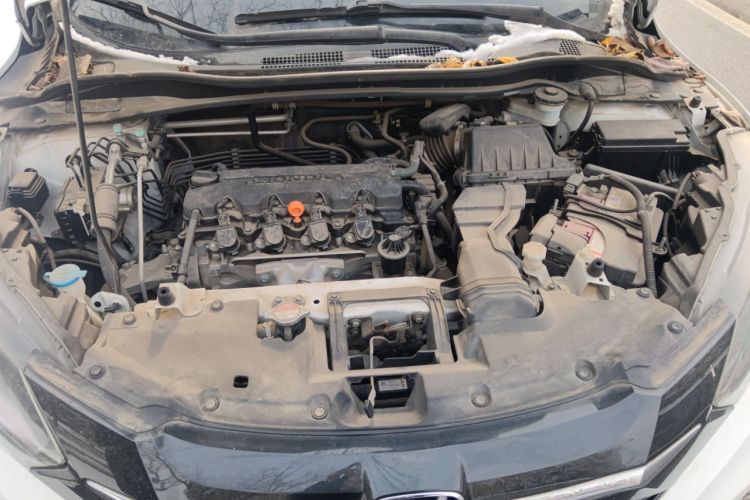 Used Honda Vezel 2015 1.8L CVT 2WD Luxury Model Engine Bay