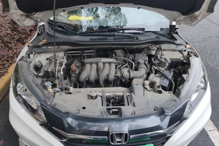 Used Honda Vezel 2015 1.5L CVT two-wheel drive Comfort trim Engine Bay
