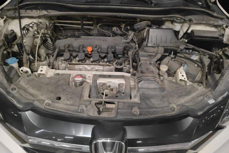 Used Honda Vezel 2015 1.8L CVT 2WD Luxury Model Engine Bay
