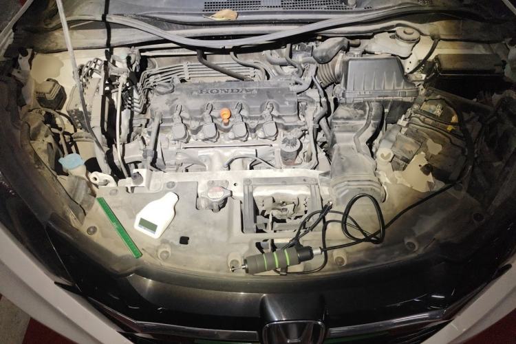 Used Honda Vezel 2015 1.8L CVT 2WD Luxury Model Engine Bay