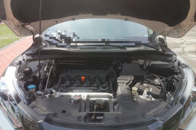 Used Honda Vezel 2015 1.8L CVT 2WD Luxury Model Engine Bay