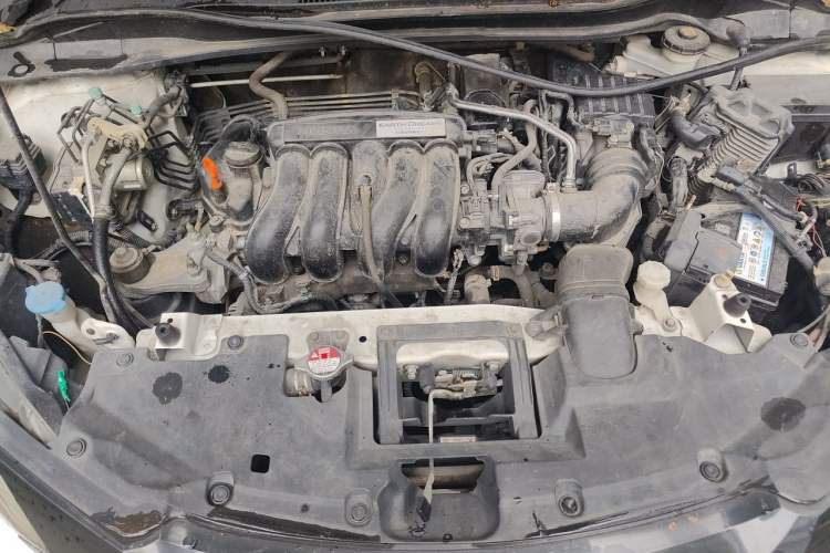 Used Honda Vezel 2015 1.5L CVT two-wheel drive Comfort trim Engine Bay