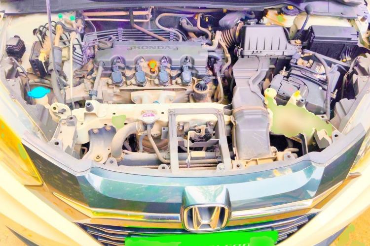 Used Honda Vezel 2015 1.8L CVT 2WD Luxury Model Engine Bay