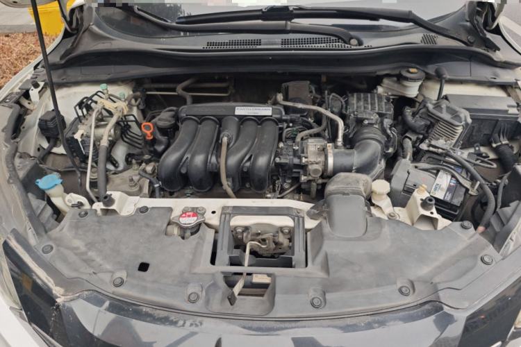 Used Honda Vezel 2015 1.5L CVT two-wheel drive Comfort trim Engine Bay