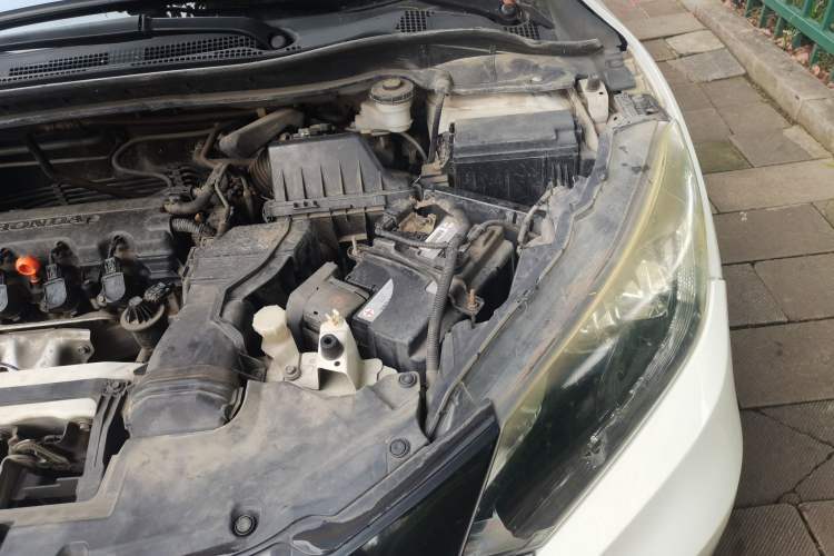 Used Honda Vezel 2015 1.8L CVT 2WD Luxury Model Engine Bay Left