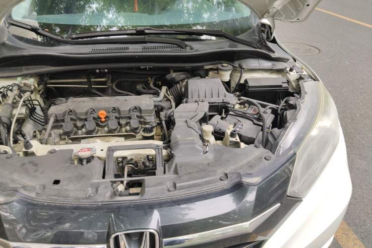Used Honda Vezel 2015 1.8L CVT 2WD Luxury Model Engine Bay Left