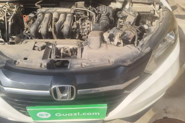 Used Honda Vezel 2015 1.5L manual two-wheel drive Comfort trim level Engine Bay Left