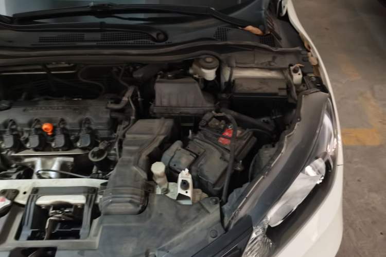 Used Honda Vezel 2015 1.8L CVT 2WD Elite Model Engine Bay Left