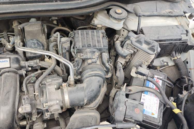 Used Honda Vezel 2015 1.5L CVT two-wheel drive Comfort trim Engine Bay Left