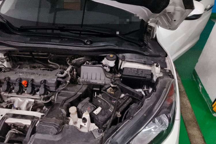 Used Honda Vezel 2015 1.8L CVT 2WD Elite Model Engine Bay Left